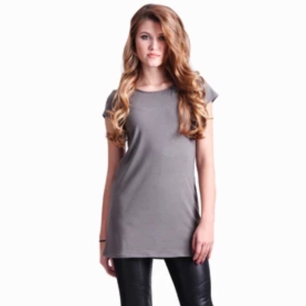 Zoya Tee - Picture 3 of 3